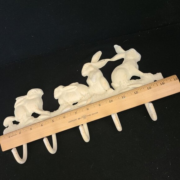 Vintage Cast Iron White Rabbit Bunny in Grass Wall Hanging 5 Hooks - Picture 7 of 16